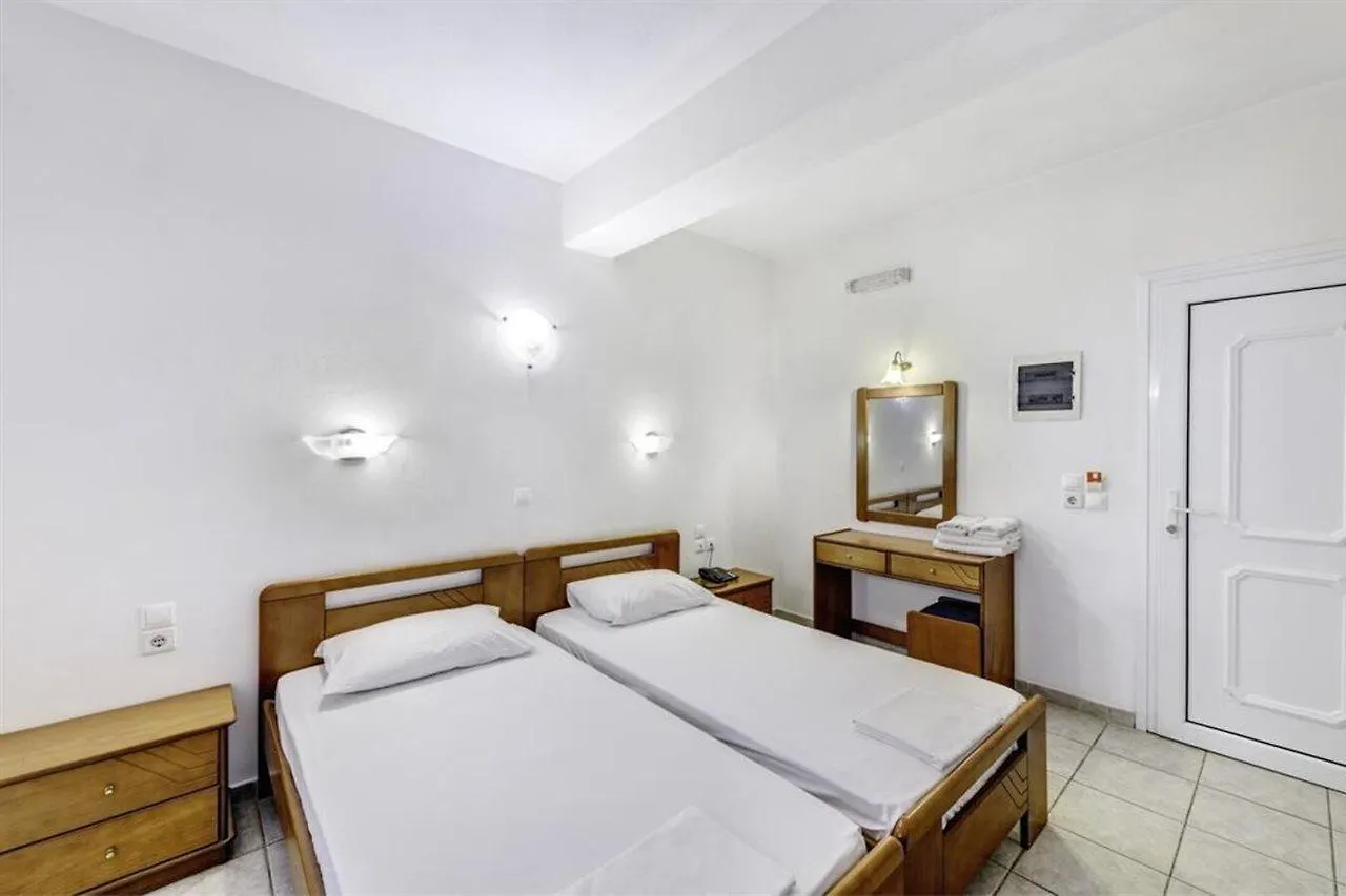 Aparthotel Makis Place Tourlos